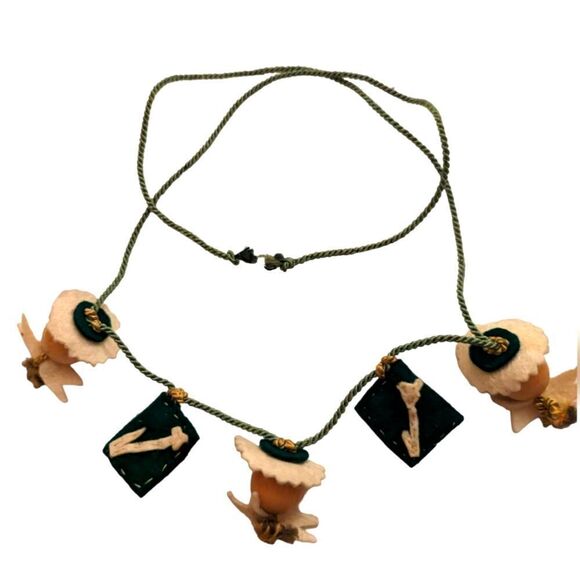 ‎Vintage handmade holiday garland - Picture 1 of 4